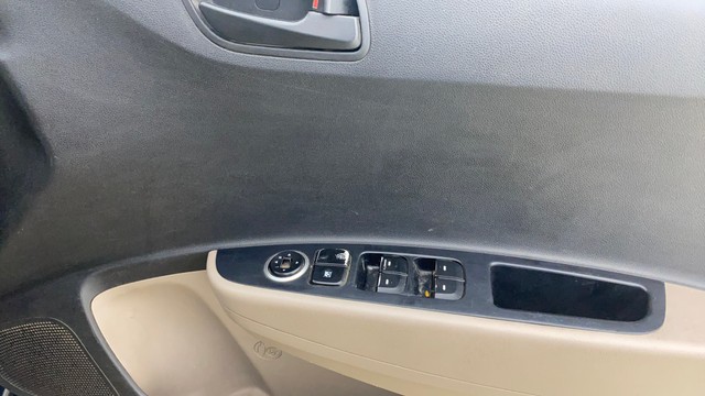 Second-hand 2015 Hyundai Grand i10 Magna for sale in Ahmedabad-17