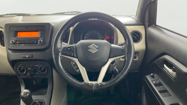 Second-hand 2023 Maruti Suzuki Wagon R ZXI for sale in Ahmedabad-12
