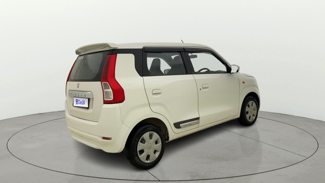 Second-hand 2023 Maruti Suzuki Wagon R ZXI for sale in Ahmedabad-2