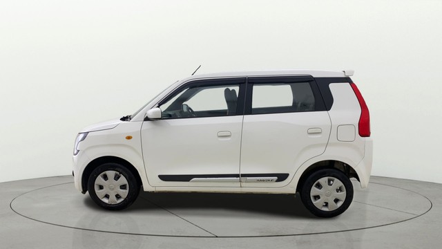Second-hand 2023 Maruti Suzuki Wagon R ZXI for sale in Ahmedabad-5