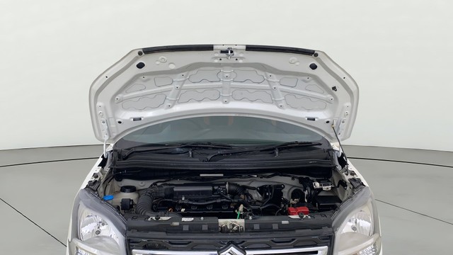 Second-hand 2023 Maruti Suzuki Wagon R ZXI for sale in Ahmedabad-9