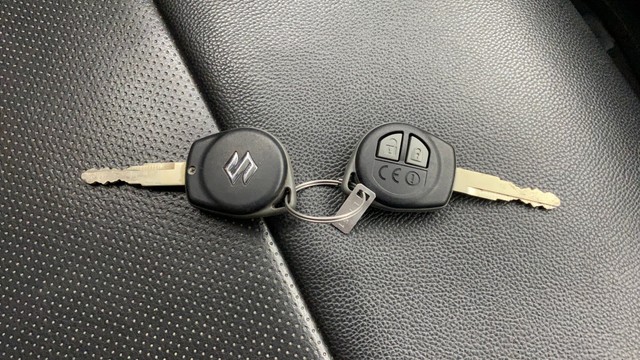 Second-hand 2023 Maruti Suzuki Wagon R ZXI for sale in Ahmedabad-21