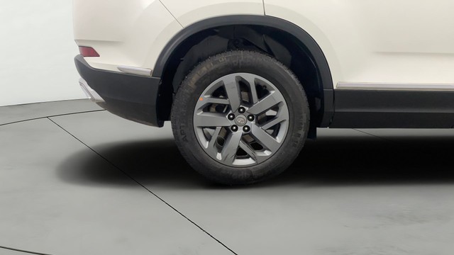 Second-hand 2021 Tata Safari XT Plus BSVI for sale in Lucknow-28