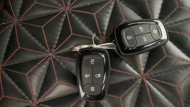 Second-hand 2021 Tata Safari XT Plus BSVI for sale in Lucknow-6