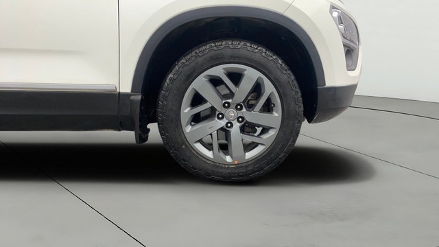 Second-hand 2021 Tata Safari XT Plus BSVI for sale in Lucknow-27