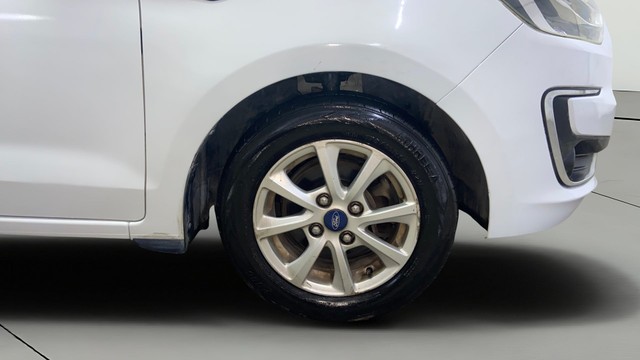 Second-hand 2019 Ford Figo 1.2P Titanium MT for sale in Surat-24