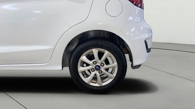 Second-hand 2019 Ford Figo 1.2P Titanium MT for sale in Surat-27