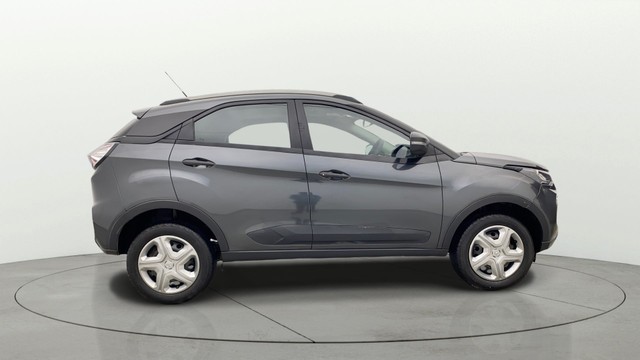 Second-hand 2020 Tata Nexon XM BSVI for sale in Chennai-12