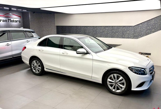 Second-hand 2019 Mercedes-Benz C-Class Progressive C 220d for sale in New Delhi-7