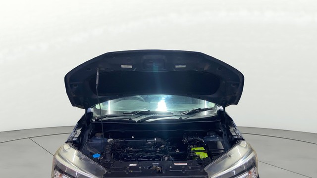 Second-hand 2021 Maruti Suzuki XL6 Alpha for sale in Surat-20