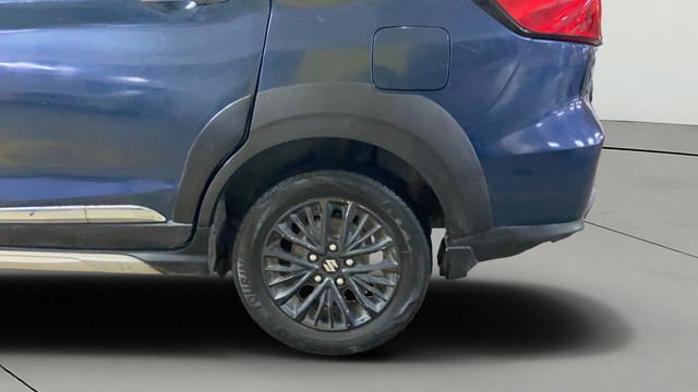 Second-hand 2021 Maruti Suzuki XL6 Alpha for sale in Surat-29