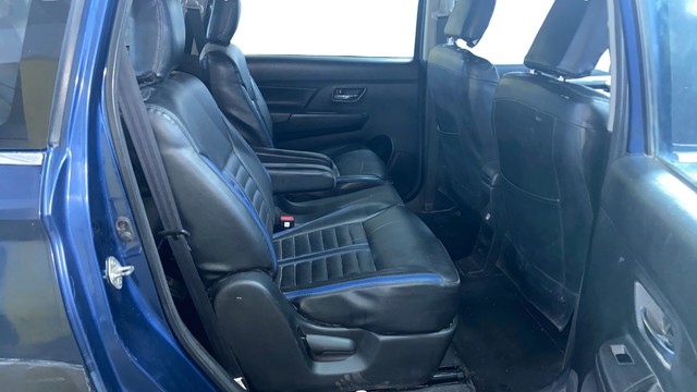 Second-hand 2021 Maruti Suzuki XL6 Alpha for sale in Surat-6