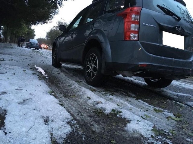 Mahindra XUV500 R W10 FWD Second-hand 2016 Mahindra XUV500 R W10 FWD for sale in Ghaziabad-1