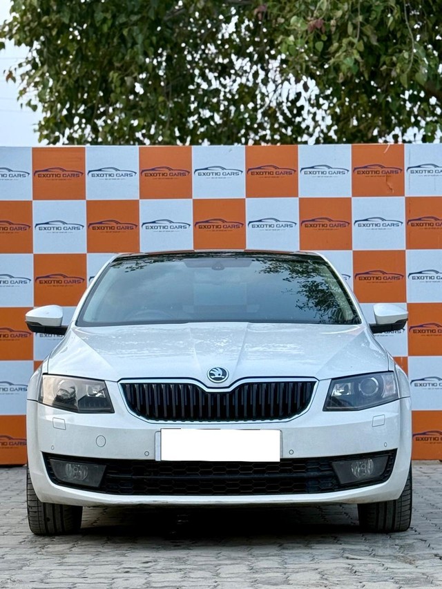 Skoda Octavia Elegance 2.0 TDI AT Second-hand 2014 Skoda Octavia Elegance 2.0 TDI AT for sale in Chennai-0