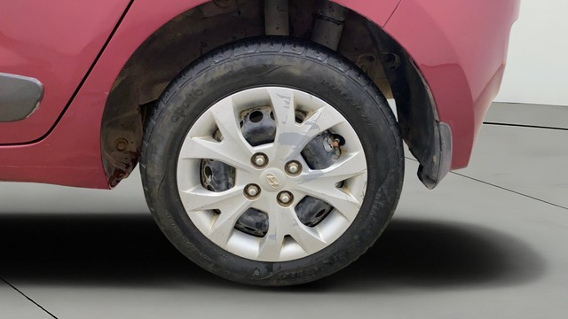 Second-hand 2015 Hyundai Grand i10 Sportz for sale in Gulbarga-28