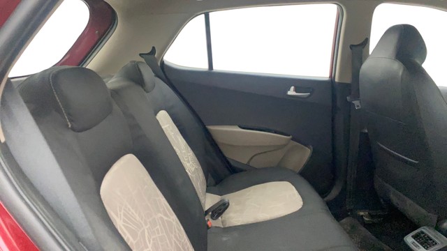 Second-hand 2015 Hyundai Grand i10 Sportz for sale in Gulbarga-10