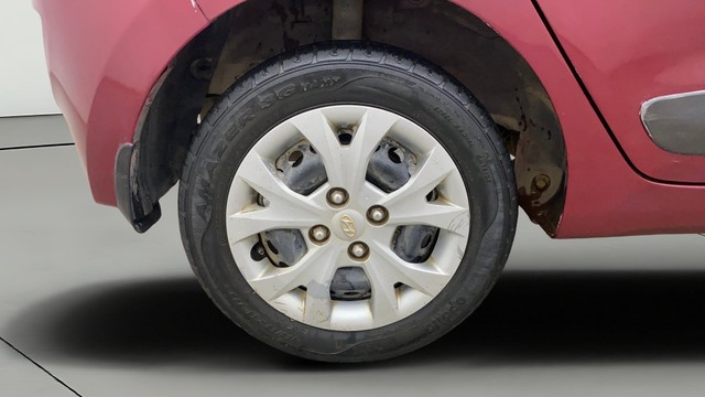 Second-hand 2015 Hyundai Grand i10 Sportz for sale in Gulbarga-27