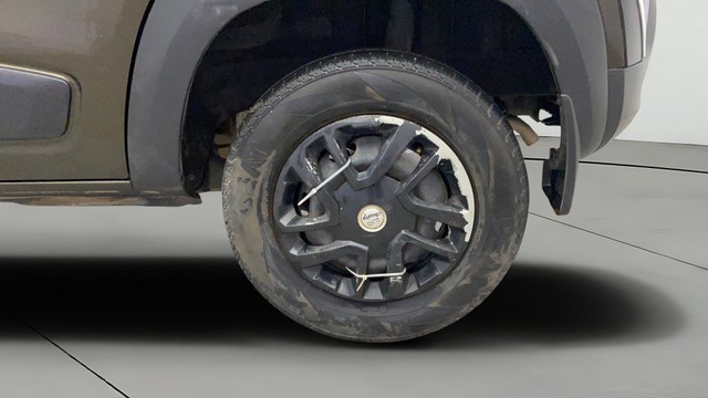 Second-hand 2019 Renault KWID RXL for sale in Kochi-28