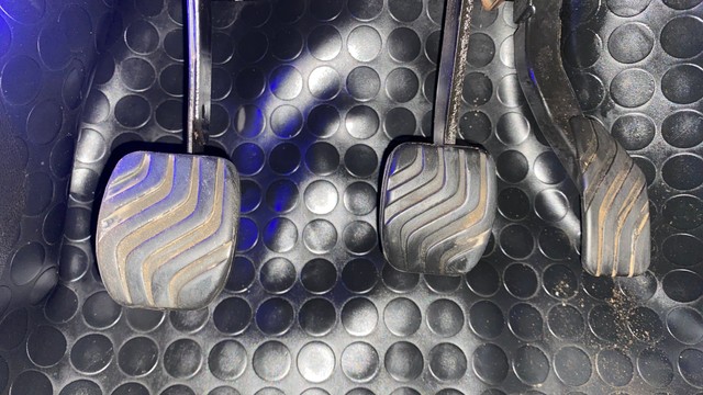 Second-hand 2019 Renault KWID RXL for sale in Kochi-24