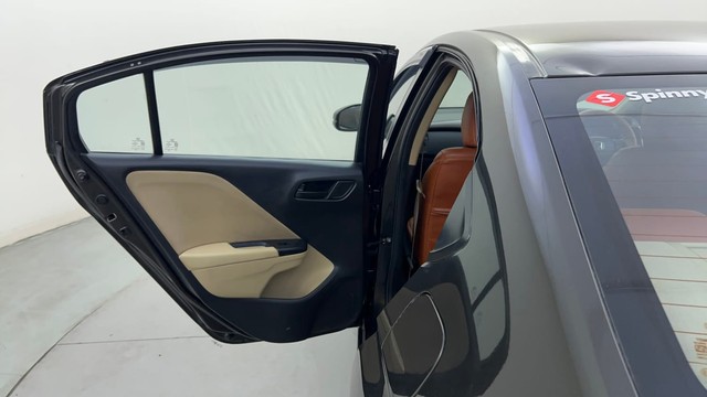 Second-hand 2016 Honda City SV MT for sale in Bangalore-39