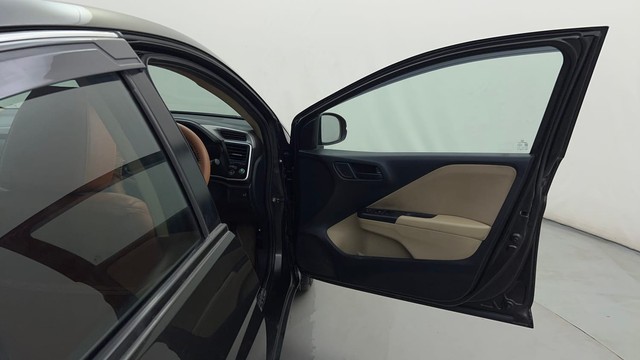 Second-hand 2016 Honda City SV MT for sale in Bangalore-16