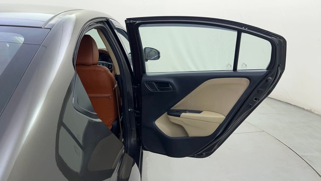 Second-hand 2016 Honda City SV MT for sale in Bangalore-23