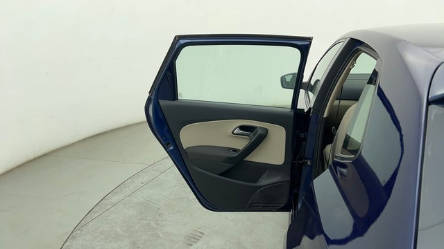 Second-hand 2013 Volkswagen Polo Petrol Highline 1.2L for sale in Chennai-31