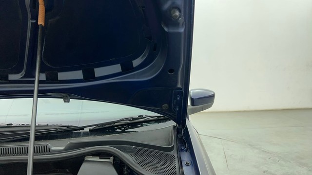 Second-hand 2013 Volkswagen Polo Petrol Highline 1.2L for sale in Chennai-32