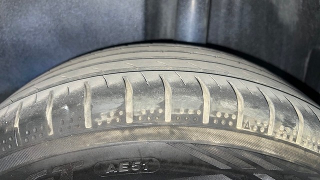 Second-hand 2013 Volkswagen Polo Petrol Highline 1.2L for sale in Chennai-29