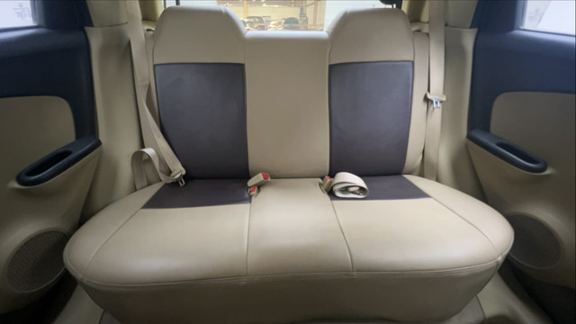 Second-hand 2015 Honda Brio VX AT for sale in Hyderabad-24