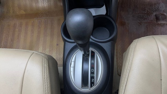 Second-hand 2015 Honda Brio VX AT for sale in Hyderabad-12