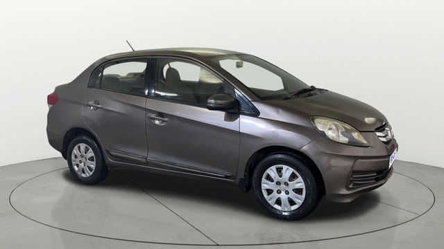 Second-hand 2015 Honda Amaze SX i-VTEC for sale in New Delhi