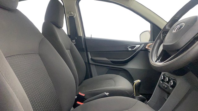 Tata Tigor 1.2 Revotron XZ Option Second-hand 2017 Tata Tigor 1.2 Revotron XZ Option for sale in Gulbarga-25