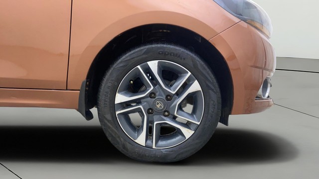 Tata Tigor 1.2 Revotron XZ Option Second-hand 2017 Tata Tigor 1.2 Revotron XZ Option for sale in Gulbarga-26