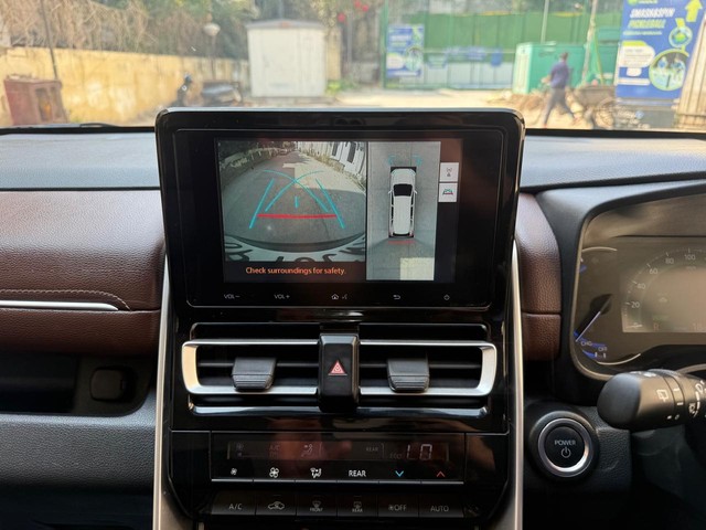 Second-hand 2024 Toyota Innova Hycross VX 7STR Hybrid for sale in New Delhi-13