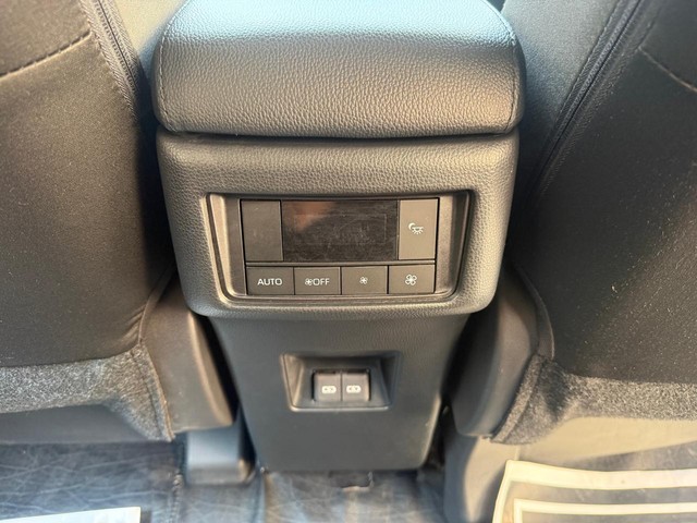 Second-hand 2024 Toyota Innova Hycross VX 7STR Hybrid for sale in New Delhi-6