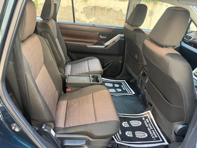 Second-hand 2024 Toyota Innova Hycross VX 7STR Hybrid for sale in New Delhi-12