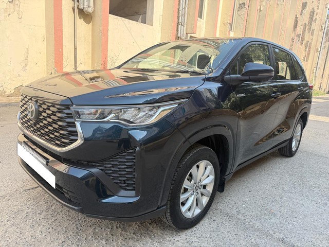Second-hand 2024 Toyota Innova Hycross VX 7STR Hybrid for sale in New Delhi-5