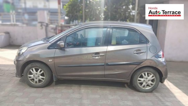 Honda Brio V AT Second-hand 2013 Honda Brio V AT for sale in Noida-2