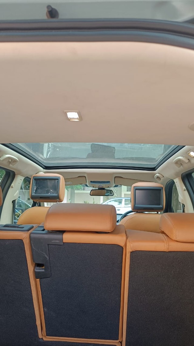 Land Rover Discovery Sport TD4 HSE Luxury Second-hand 2018 Land Rover Discovery Sport TD4 HSE Luxury for sale in Coimbatore-11