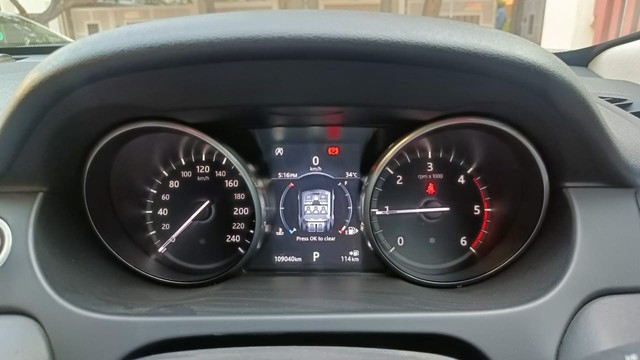 Land Rover Discovery Sport TD4 HSE Luxury Second-hand 2018 Land Rover Discovery Sport TD4 HSE Luxury for sale in Coimbatore-9