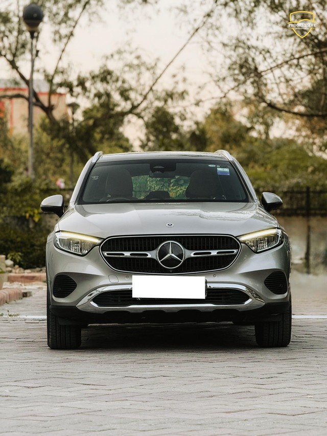 Second-hand 2024 Mercedes-Benz GLC 300 for sale in New Delhi-4