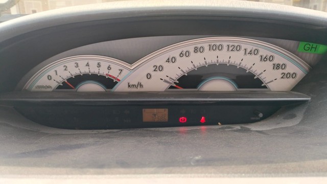 Second-hand 2011 Toyota Etios V for sale in Coimbatore-9