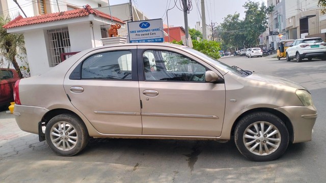 Second-hand 2011 Toyota Etios V for sale in Coimbatore-15
