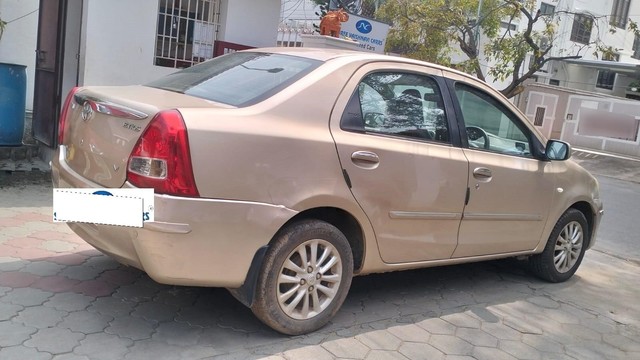Second-hand 2011 Toyota Etios V for sale in Coimbatore-1