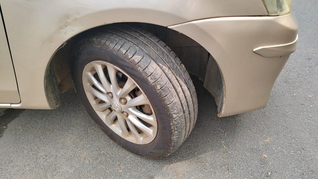 Second-hand 2011 Toyota Etios V for sale in Coimbatore-14