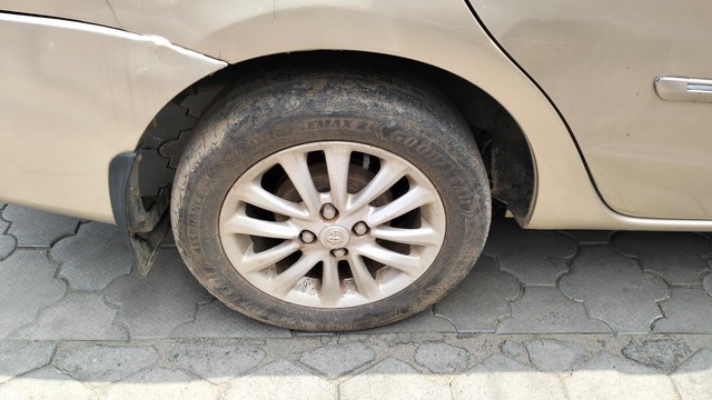 Second-hand 2011 Toyota Etios V for sale in Coimbatore-13