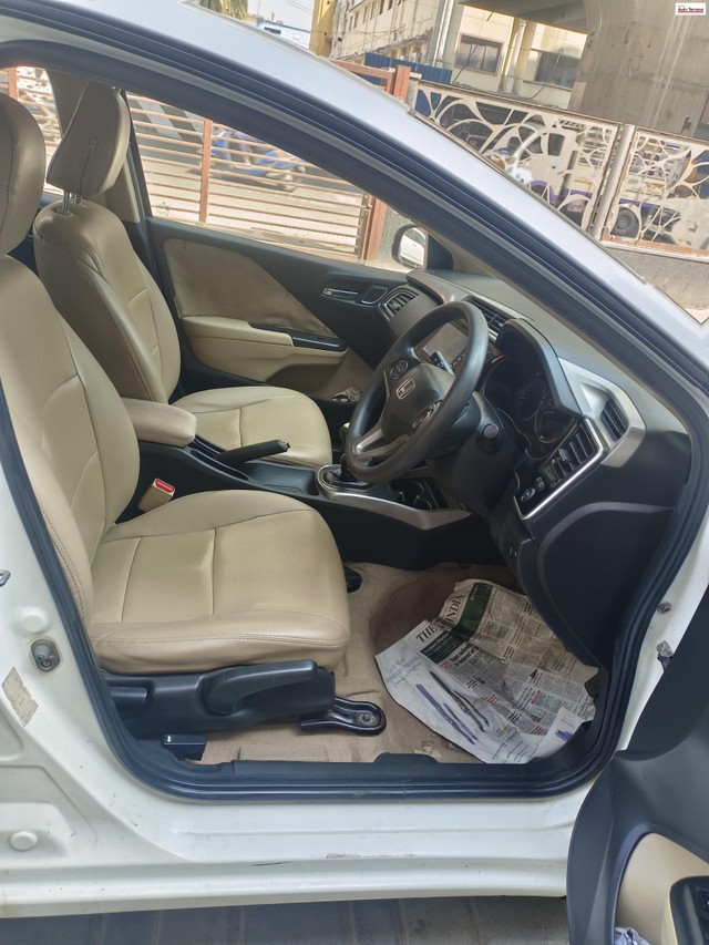 Second-hand 2018 Honda City V MT AVN for sale in Chennai-5