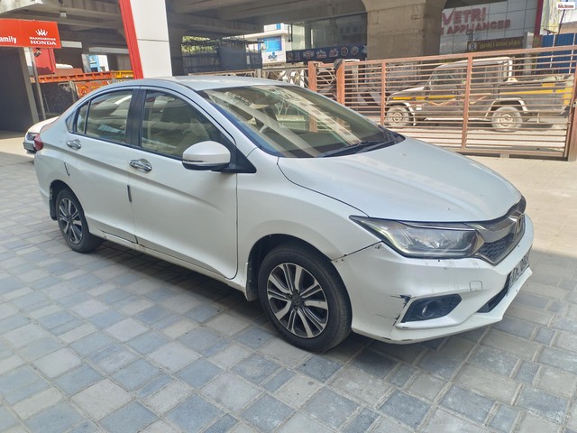 Second-hand 2018 Honda City V MT AVN for sale in Chennai-10