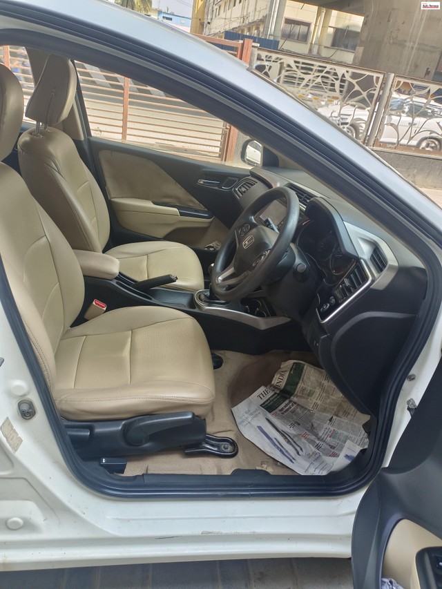 Second-hand 2018 Honda City V MT AVN for sale in Chennai-6